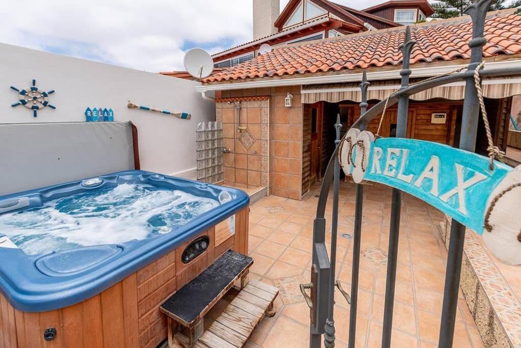 Villa Carlitos Vistas Al Mar Y A La Montana 阿德耶 外观 照片