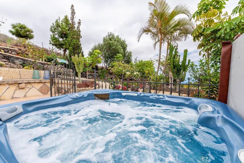 Villa Carlitos Vistas Al Mar Y A La Montana 阿德耶 外观 照片